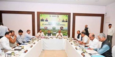 GIB conservation gets a boost as Environment Minister reviews habitat protection in Kachchh